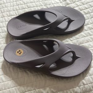 Oofos | Lavender | Flip-flip |